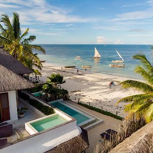 Joya' Beach Suites & Villa
